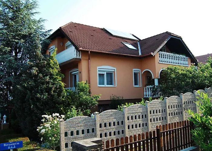 In - Balaton 18892 *